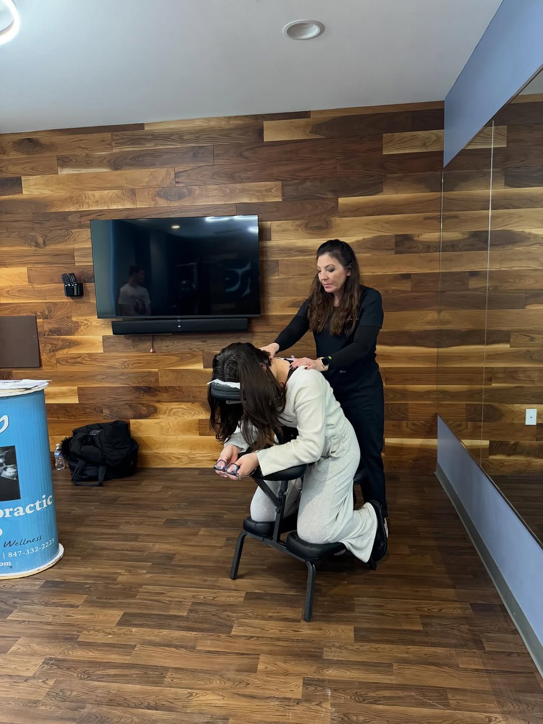 Free massages + spinal screenings\u2026 and y'all booked every spot like it was concert tickets. \ud83d\udc86\u200d\u2640\ufe0f\ud83d\udc86\u200d\u2642\ufe0f\ud83c\udf9f\ufe0f\nSelf-care was fully claimed!  