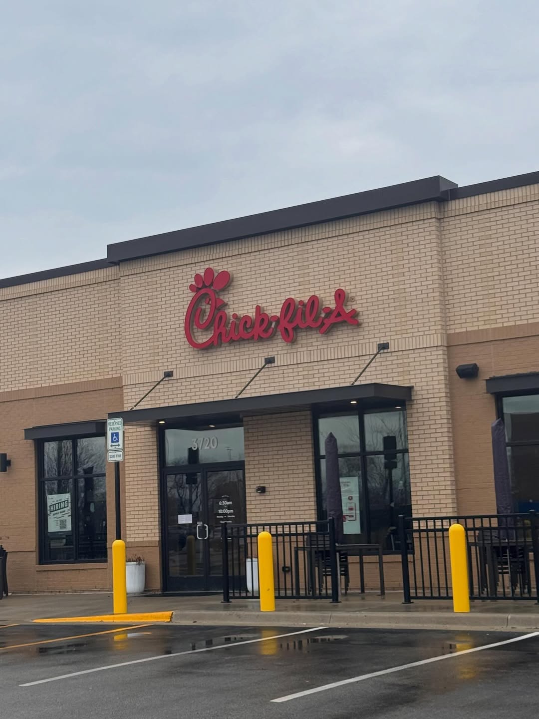 Gloomy skies today, but we've got something to look forward to tomorrow \u2601\ufe0f\ud83d\udc14\n\nWe're bringing back Chick-Fil A breakfast at the property! Swipe for a throwback of the last one- safe to say it was a hit \ud83d\ude0b\ud83e\udd50\n\nStop by tomorrow at 10:00 am in the lobby, grab some breakfast, and start the day with us!  